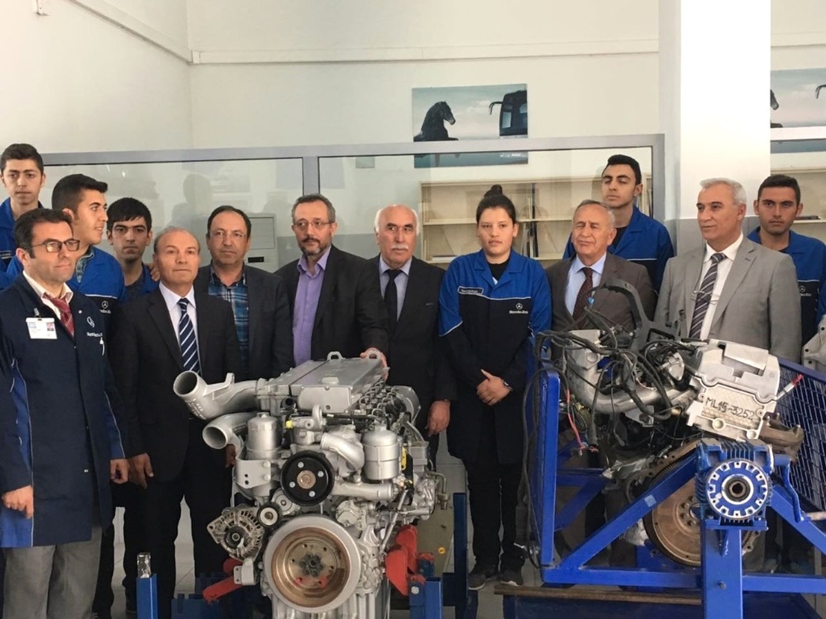 Mesleki ve Teknik Anadolu Lisesi Mezunları Buluşacak