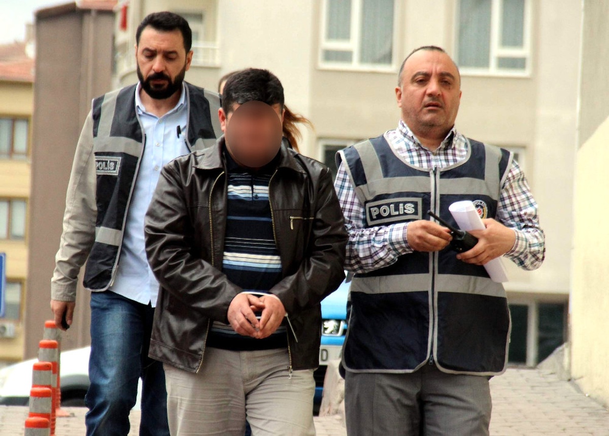 Meslekten Atılan 20 Polis Fetö\'den Gözaltında