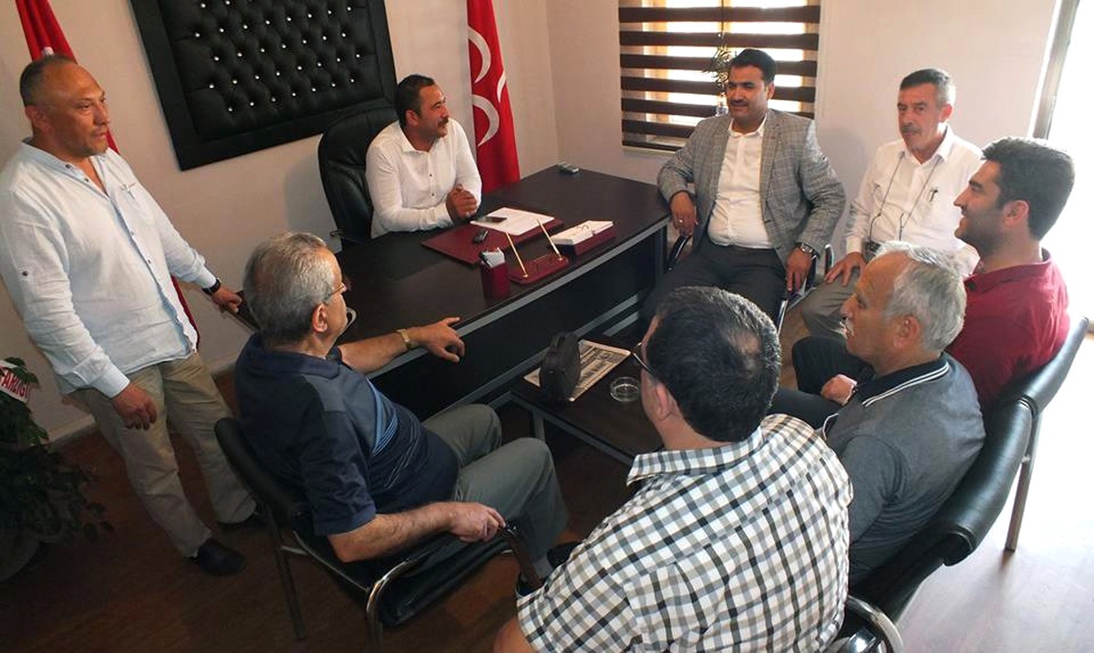 Milas AK Parti\'den MHP\'ye Hayırlı Olsun Ziyareti
