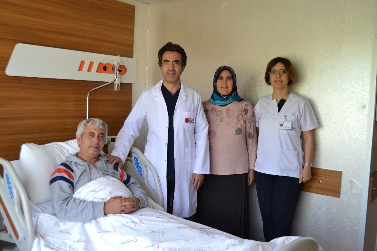 Milli Futbolcunun Babası Böbrek Taşından Kurtulmak İçin Eskişehir\'i Tercih Etti
