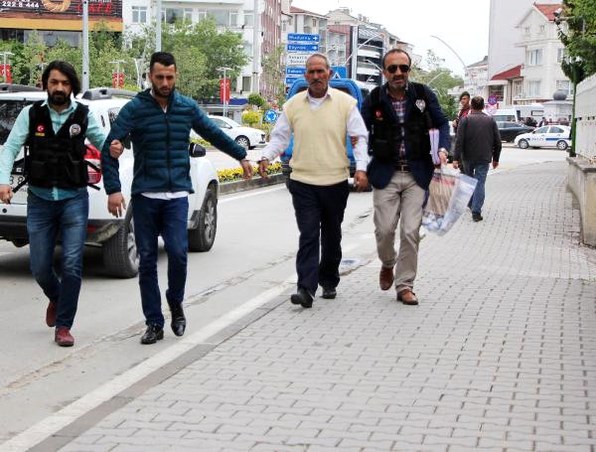 Otobüsteki Uyuşturucuya 2 Gözaltı