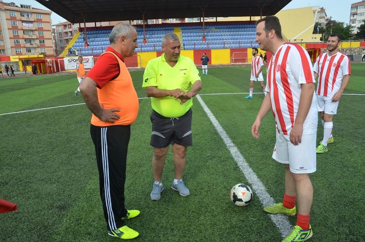Protokol ve Basın Futbol Maçında Ter Döktü