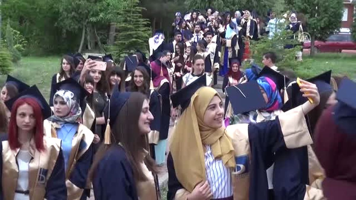 Şeyh Edebali Üniversitesi\'nde Mezuniyet Töreni