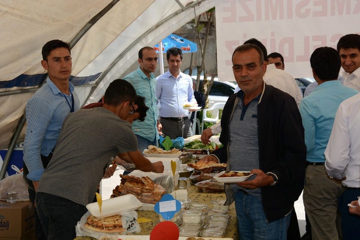 Siverek\'te İhtiyaç Sahibi Aileler Yararına Kermes Düzenlendi