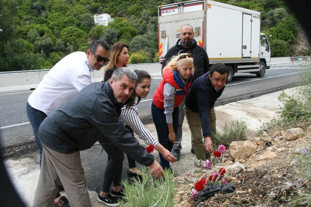 Türsab Tur Kazası Kurbanlarını Andı