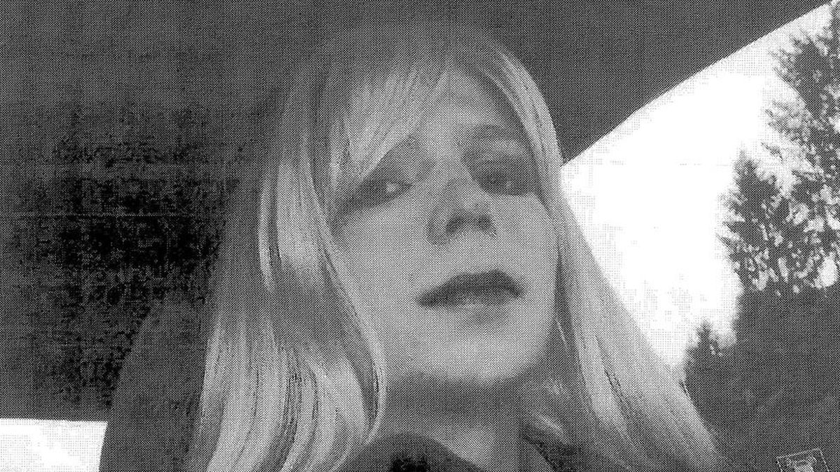 Wikileaks\'e Belge Sızdırdığı İçin Casusluktan Hüküm Giyen Chelsea Manning Tahliye Edildi