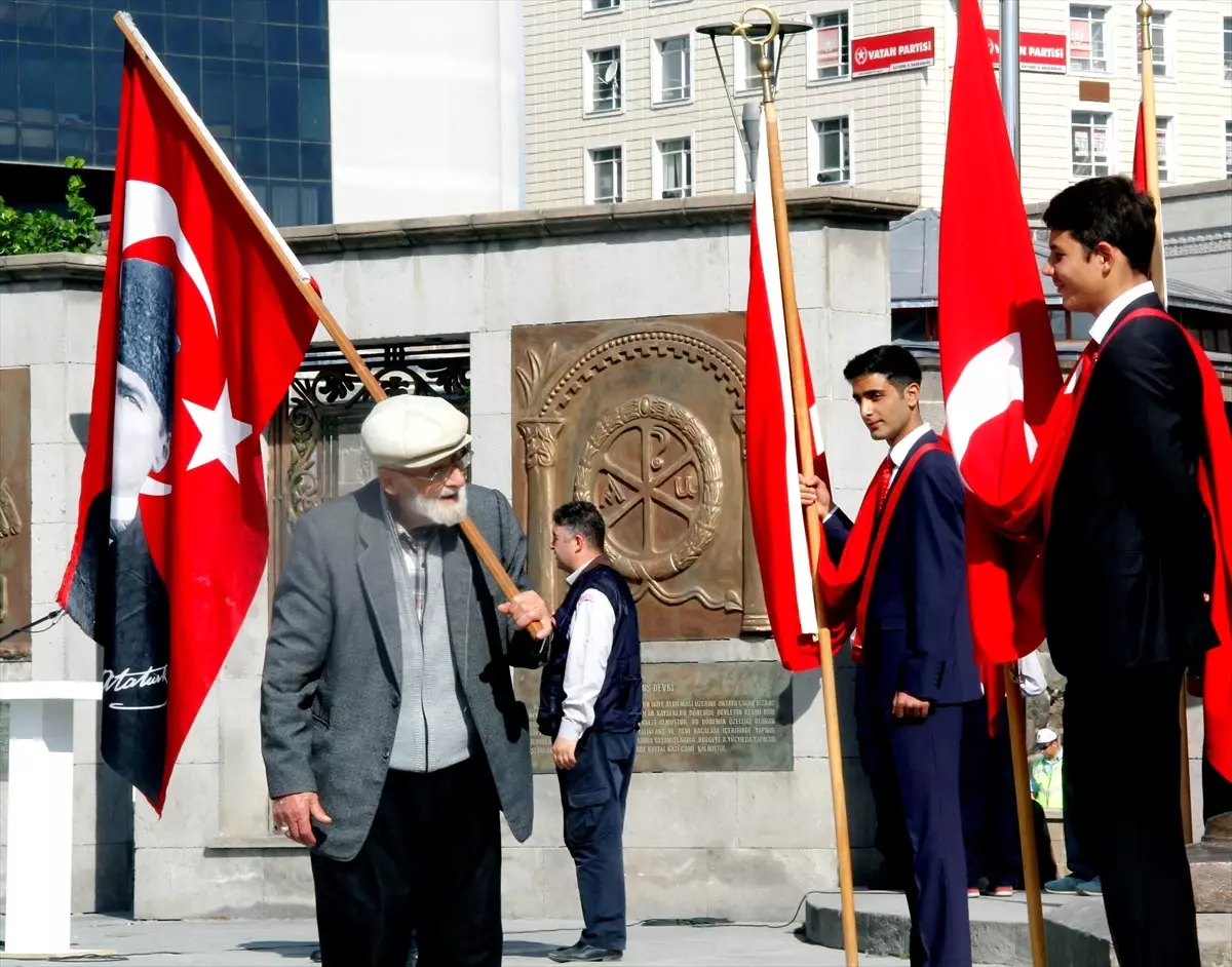 19 Mayıs Atatürk\'ü Anma, Gençlik ve Spor Bayramı