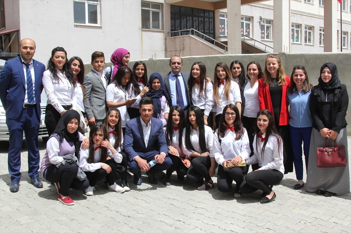 19 Mayıs Atatürk\'ü Anma, Gençlik ve Spor Bayramı