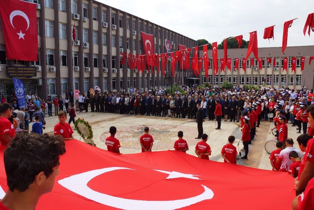 19 Mayıs Aydın\'da Törenle Kutlandı