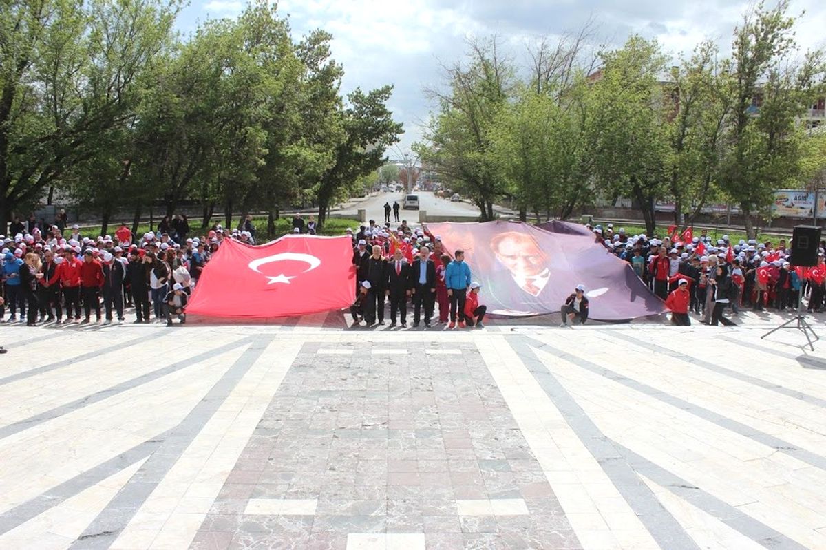 Ağrı\'da 19 Mayıs Coşkuyla Kutlandı