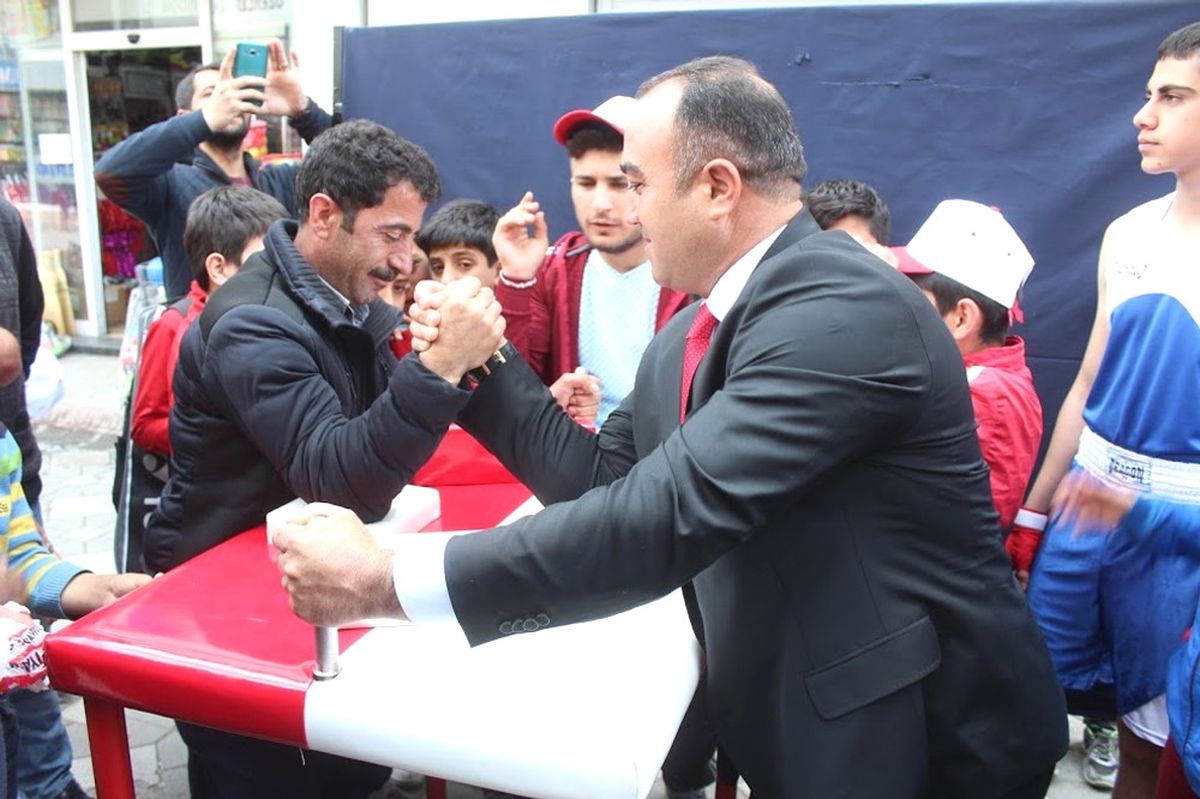 Ağrı\'da 19 Mayıs Stantları İlgi Odağı Oldu