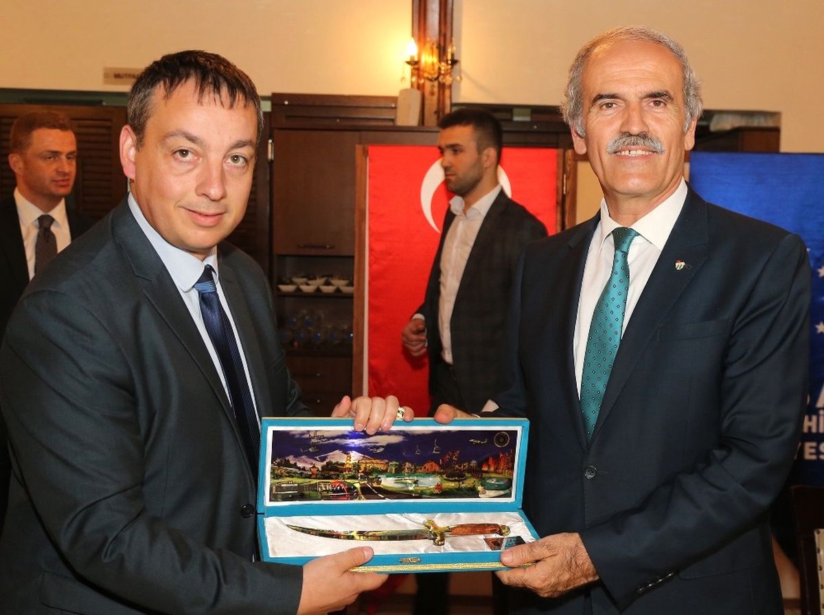 Büyükşehir\'e Tarih Başkenti Kardeş