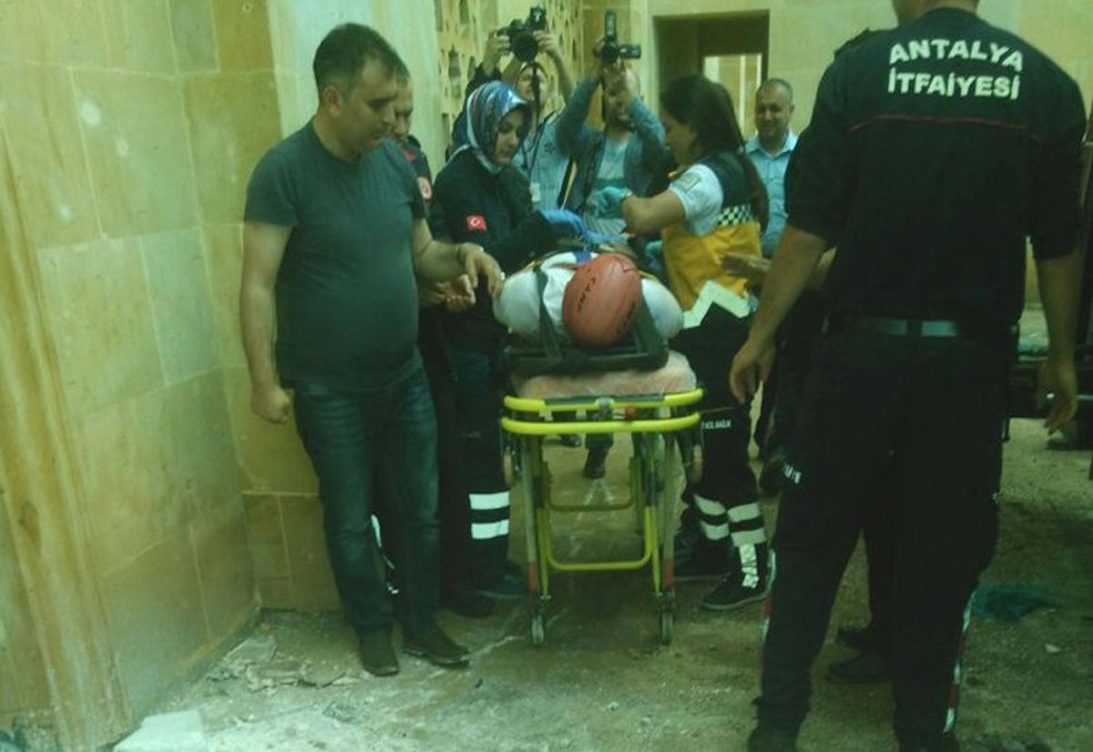 Cami Hırsızı Kaidede Mahsur Kaldı