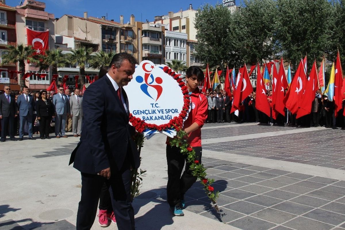 Çanakkale\'de 19 Mayıs Kutlamaları