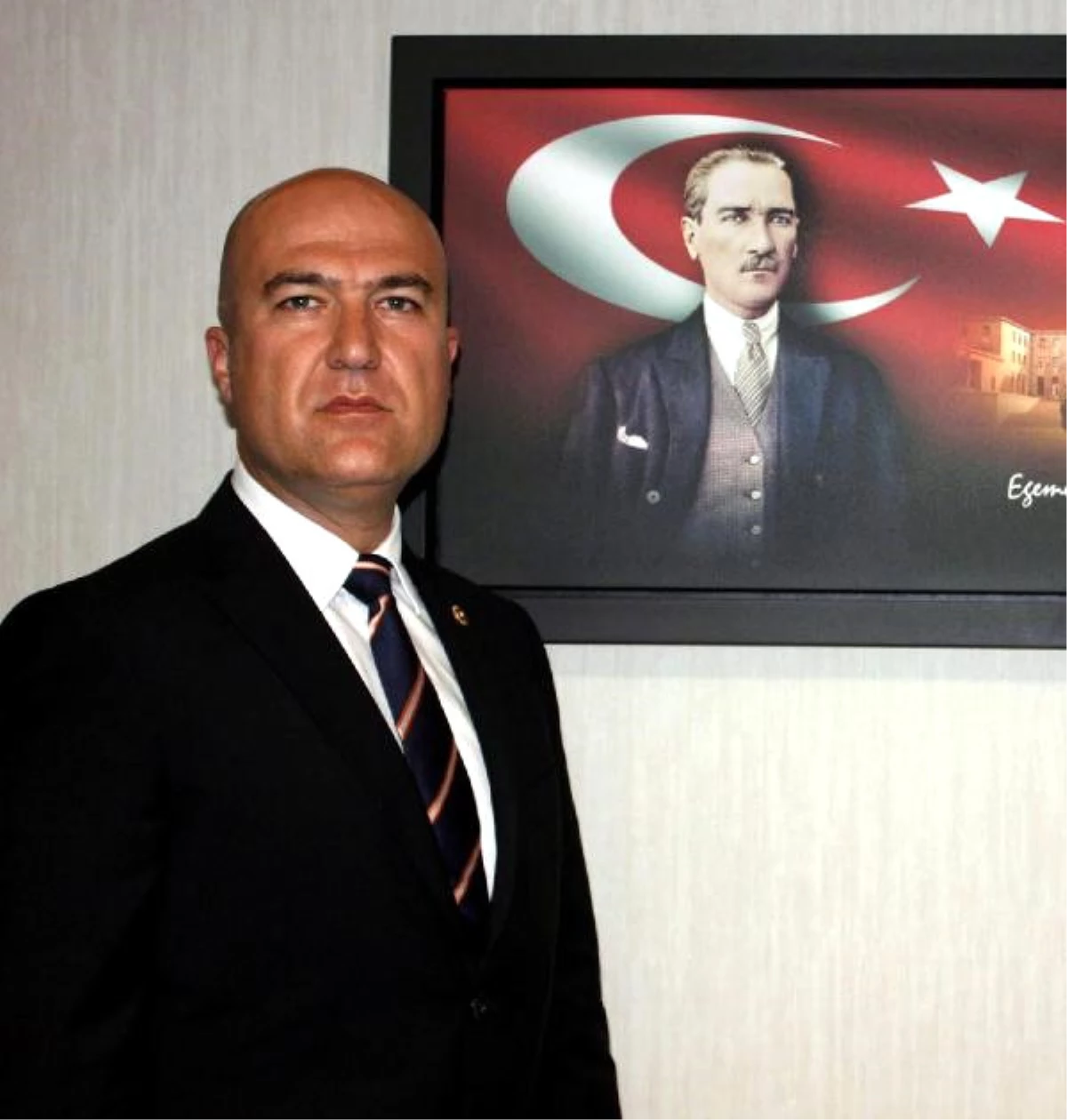 CHP\'li Murat Bakan: Doç. Dr. Köseoğlu Hsk Üyeliği Şartlarını Taşımıyor