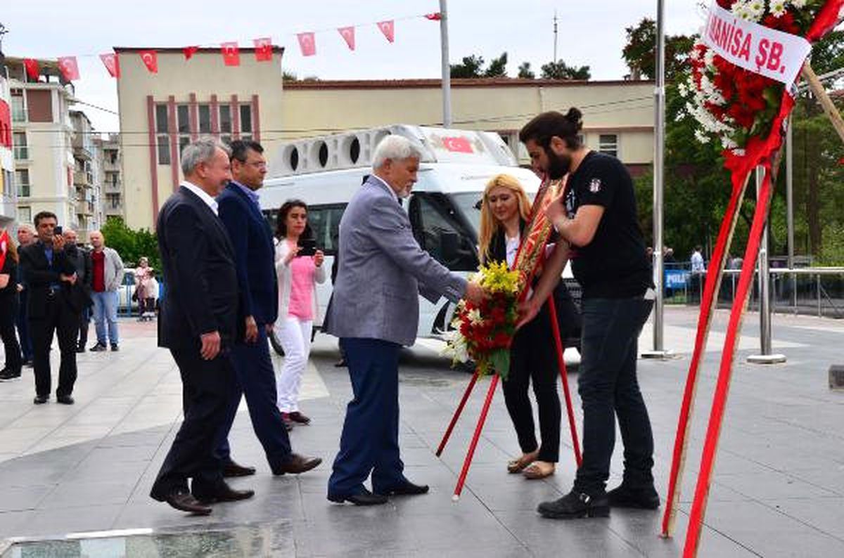 CHP\'li Özel\'den Yürüyüş Güzergahı Tepkisi
