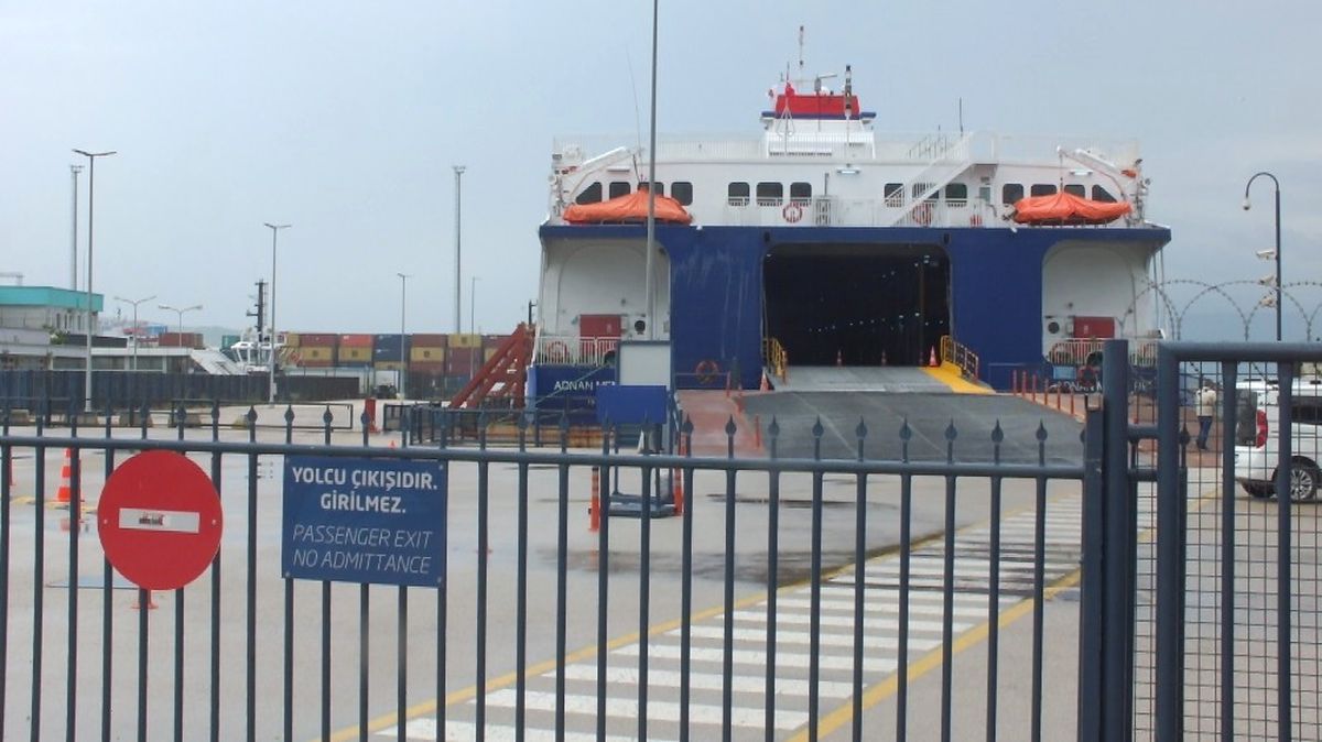 Deniz Otobüsü Seferleri İptal Edildi