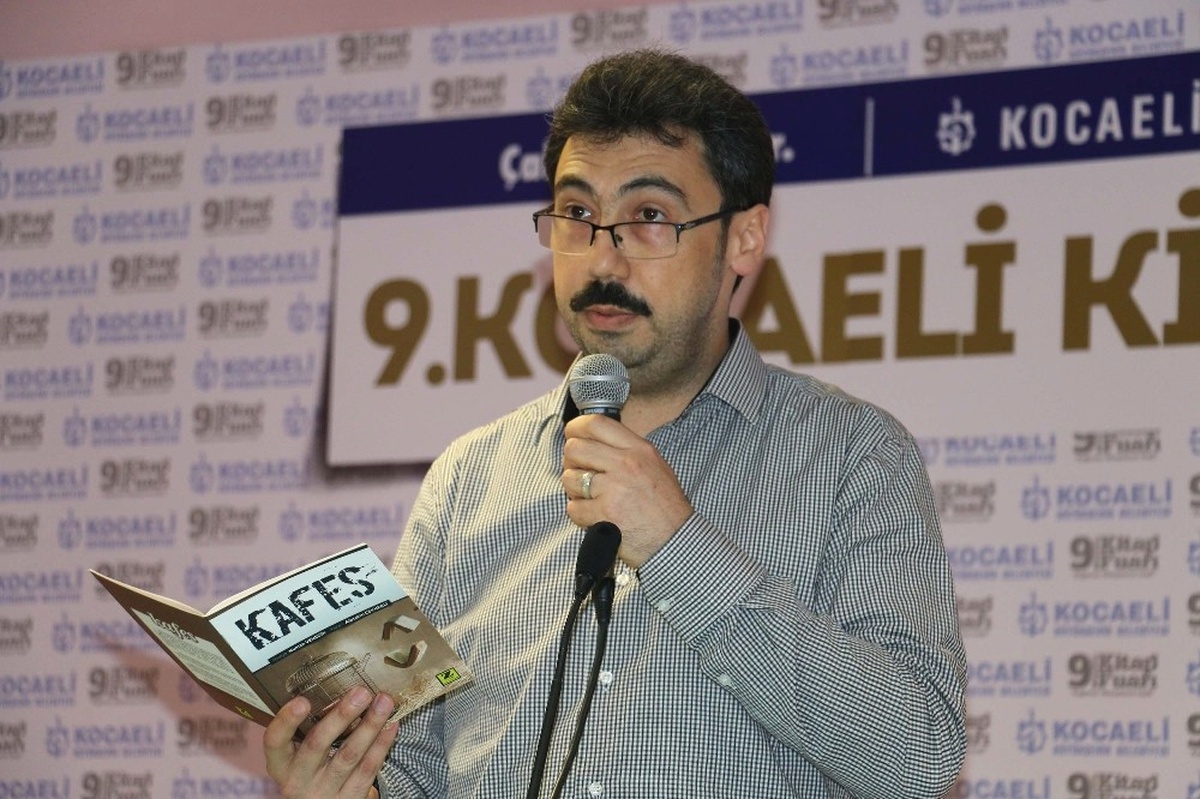 Eğitimci-yazar Ahmet Kıral: "Yazar Okurun Özüdür"