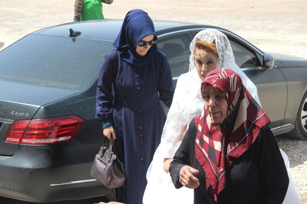 Engelli Çilem\'in Gelin Olma Hayali Doğum Gününde Gerçekleşti