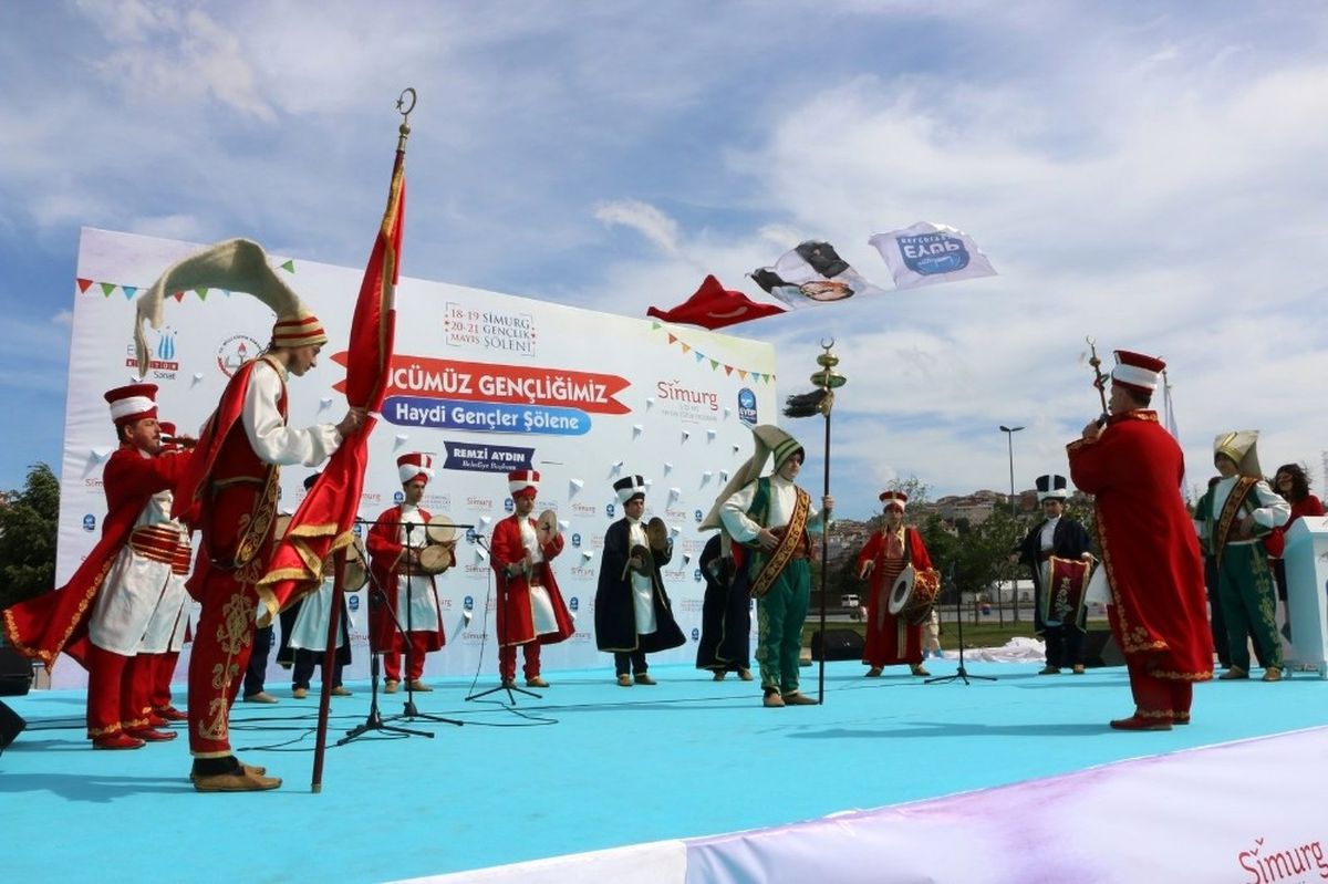 Eyüp\'te 19 Mayıs Coşkuyla Kutlandı