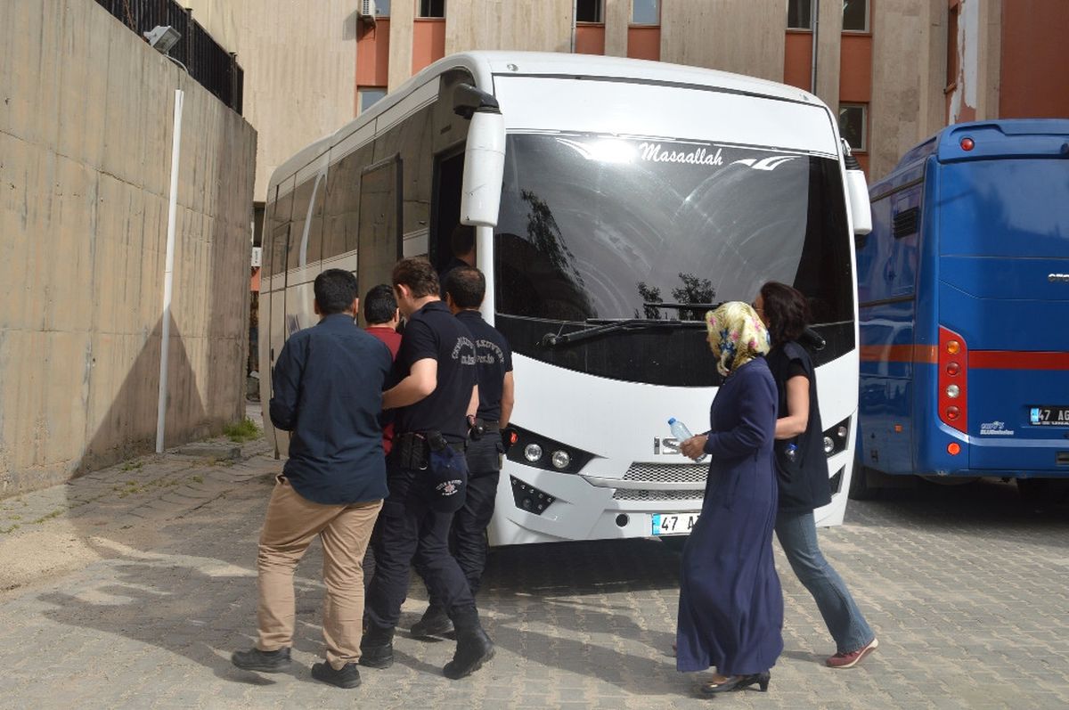 Fetö\'nün Hücre Evine Operasyon: 5 Gözaltı