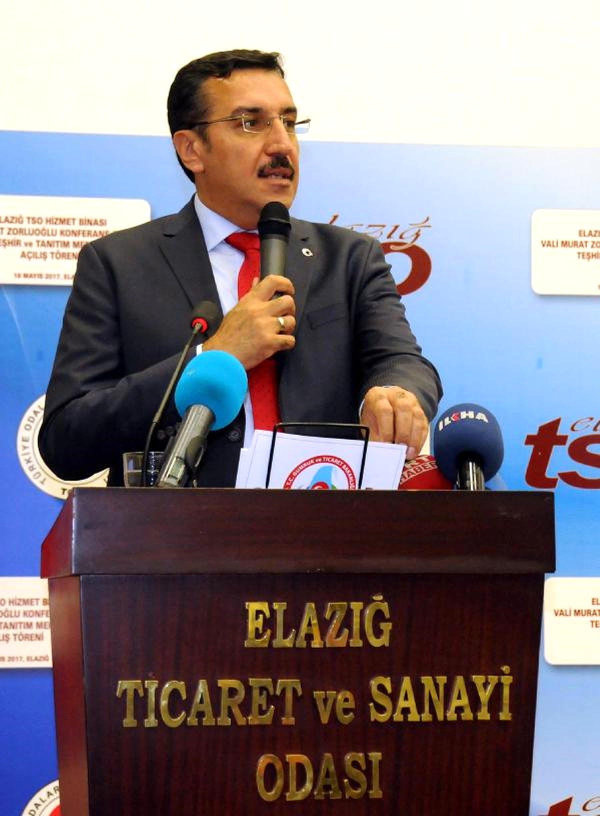 Gümrük ve Ticaret Bakanı Tüfenkci, Elazığ\'da Açıklaması