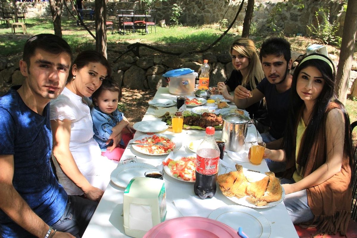 Hakkari\'nin İlk Kır Lokantası İlgi Odağı Oldu