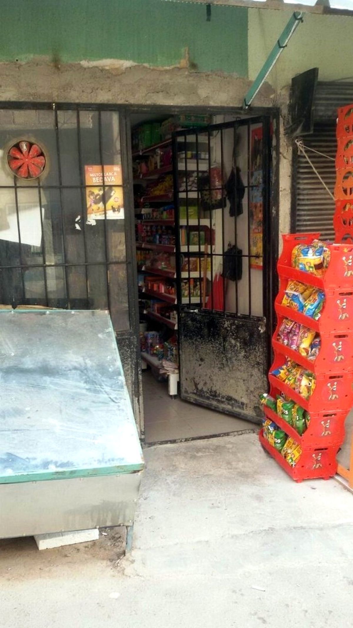 Hırsızlık Zanlıları Yakalandı