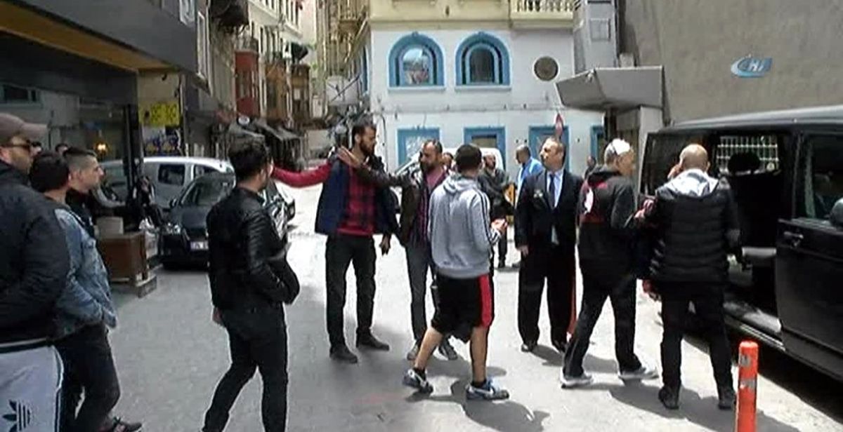 İstiklal Caddesi\'nde Final Four Kavgası