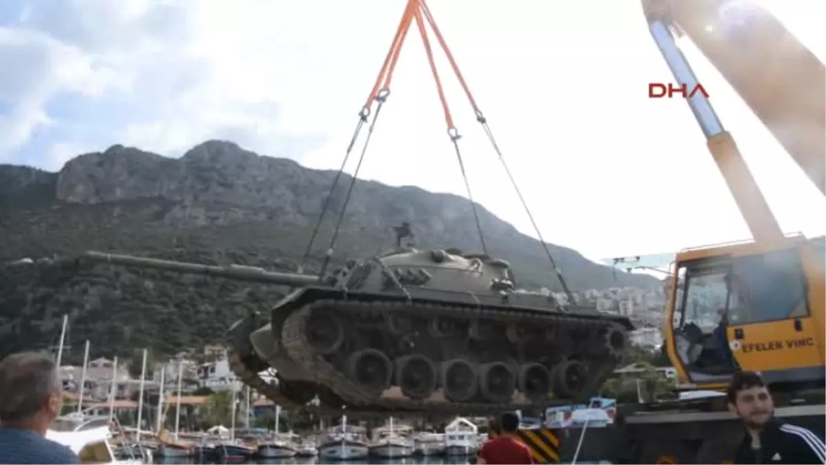 Kaş Bu Tank Dalış Turizmi Için Batırılacak