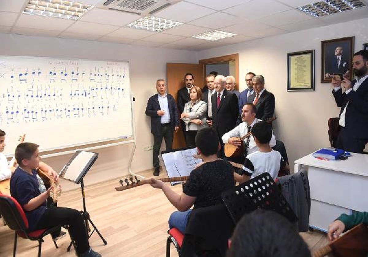 Kılıçdaroğlu Ataşehir\'de Kültürevi Açılışı Yaptı
