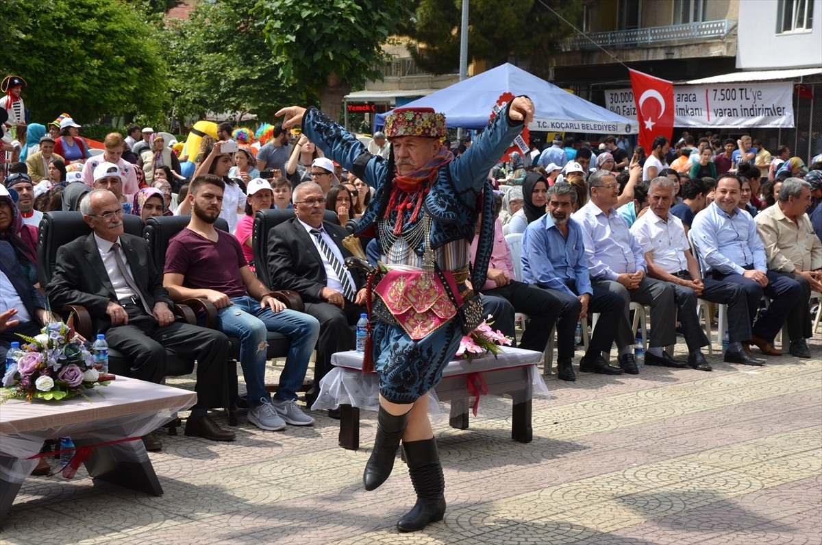Koçarlı\'da Çam Fıstığı Festivali Başladı
