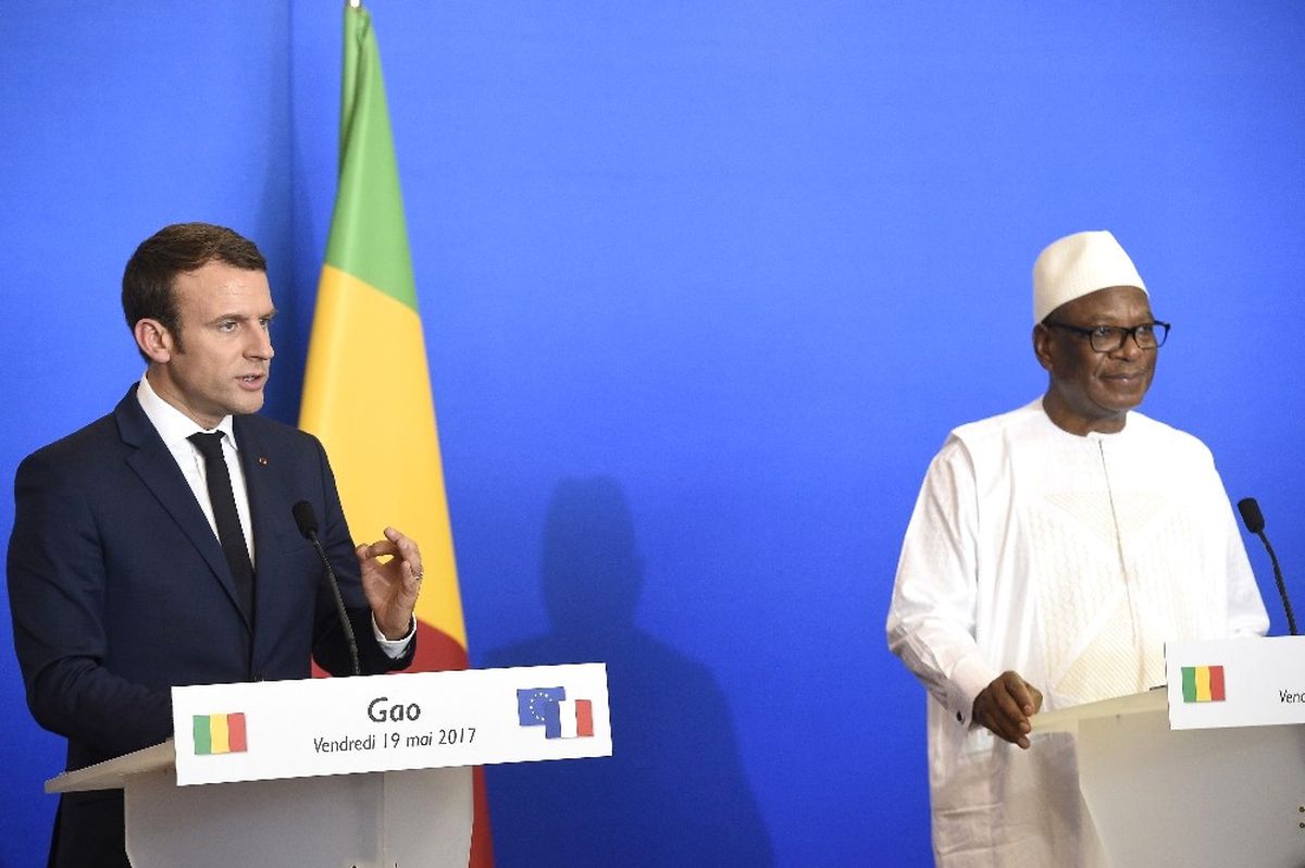 Macron\'dan Mali\'ye Kısa Ziyaret