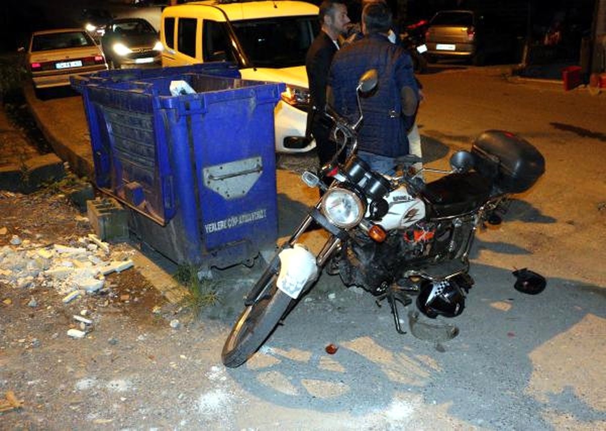 Motosikletiyle Otomobile Çarpan Alkollü Sürücü Yaralandı