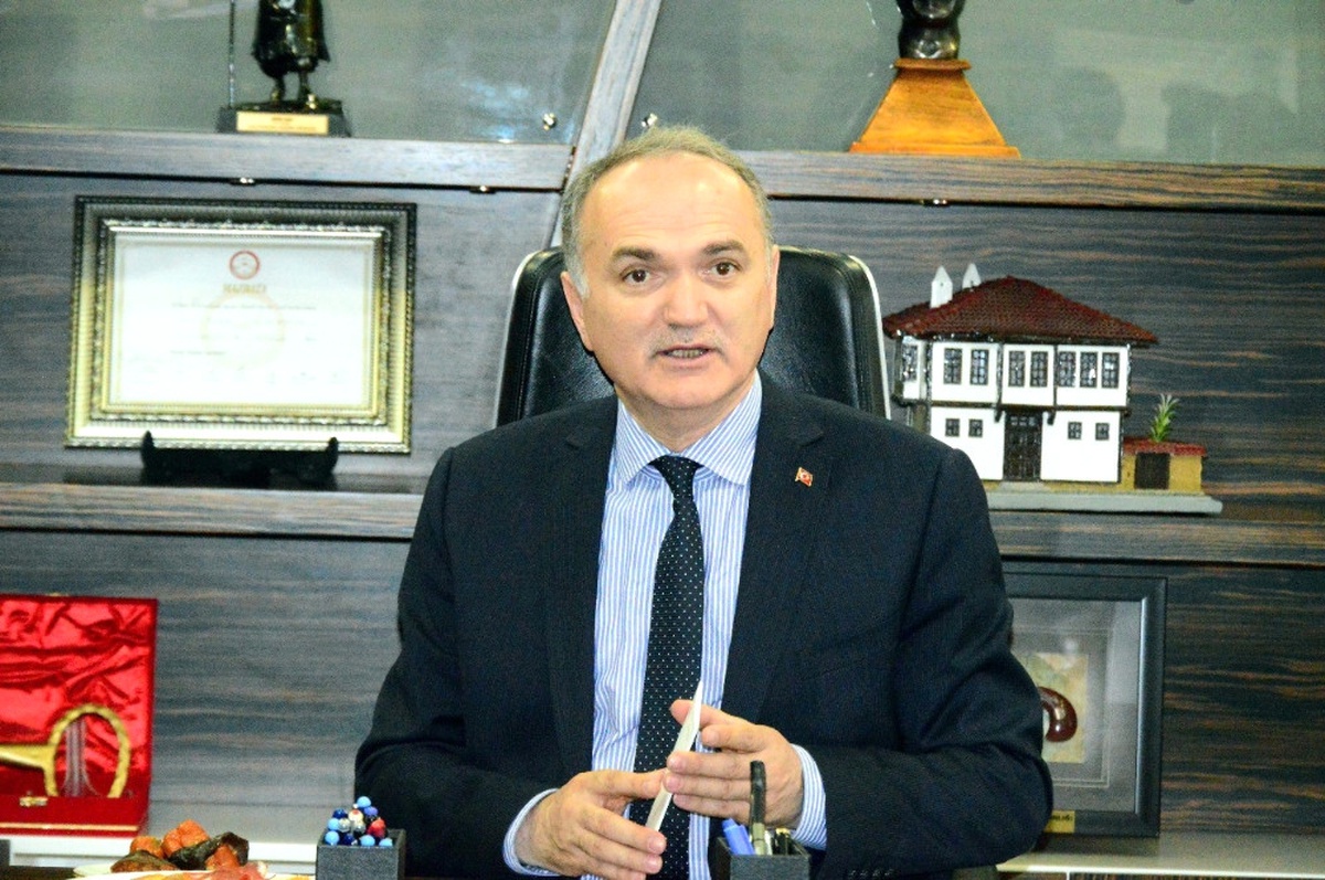 Osb\'lere Ödenek ve Kredi Tahsisinde Rahatlayacağız"