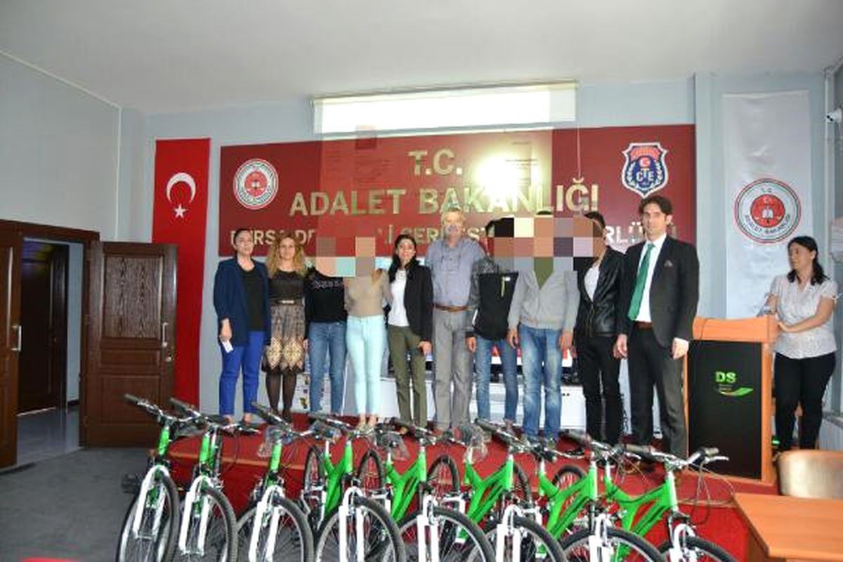 Suçtan Kurtulan Gençlere 19 Mayıs\'ta Bisiklet Hediye Edildi