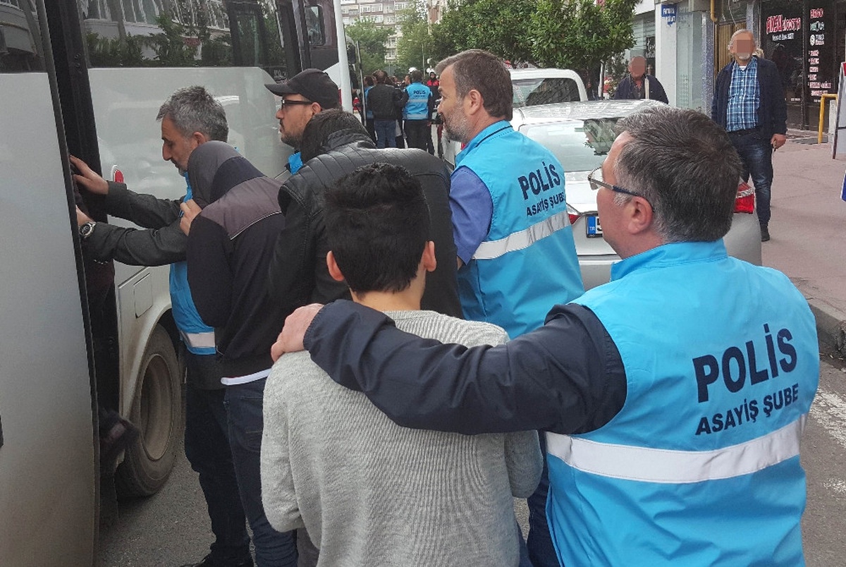 Türkiye\'nin En Büyük Fuhuş Operasyonuna 18 Tutuklama