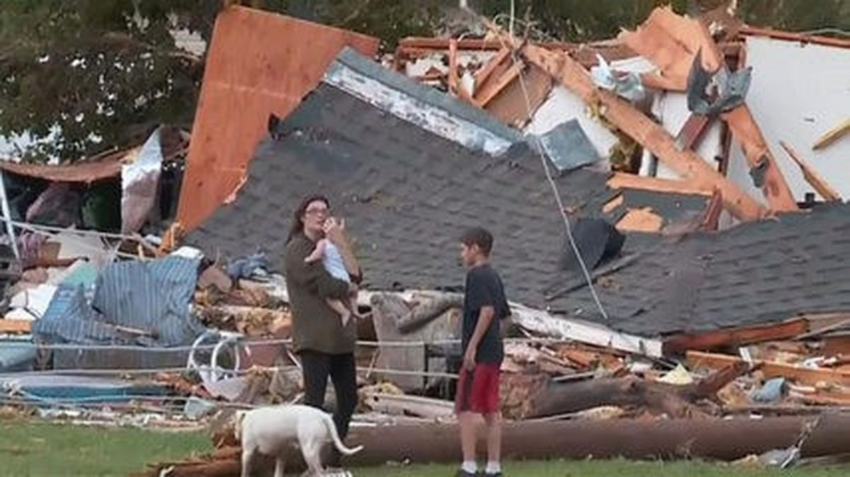 ABD\'de Kasırga: Oklahoma ve Wisconsin\'de 2 Kişi Hayatını Kaybetti