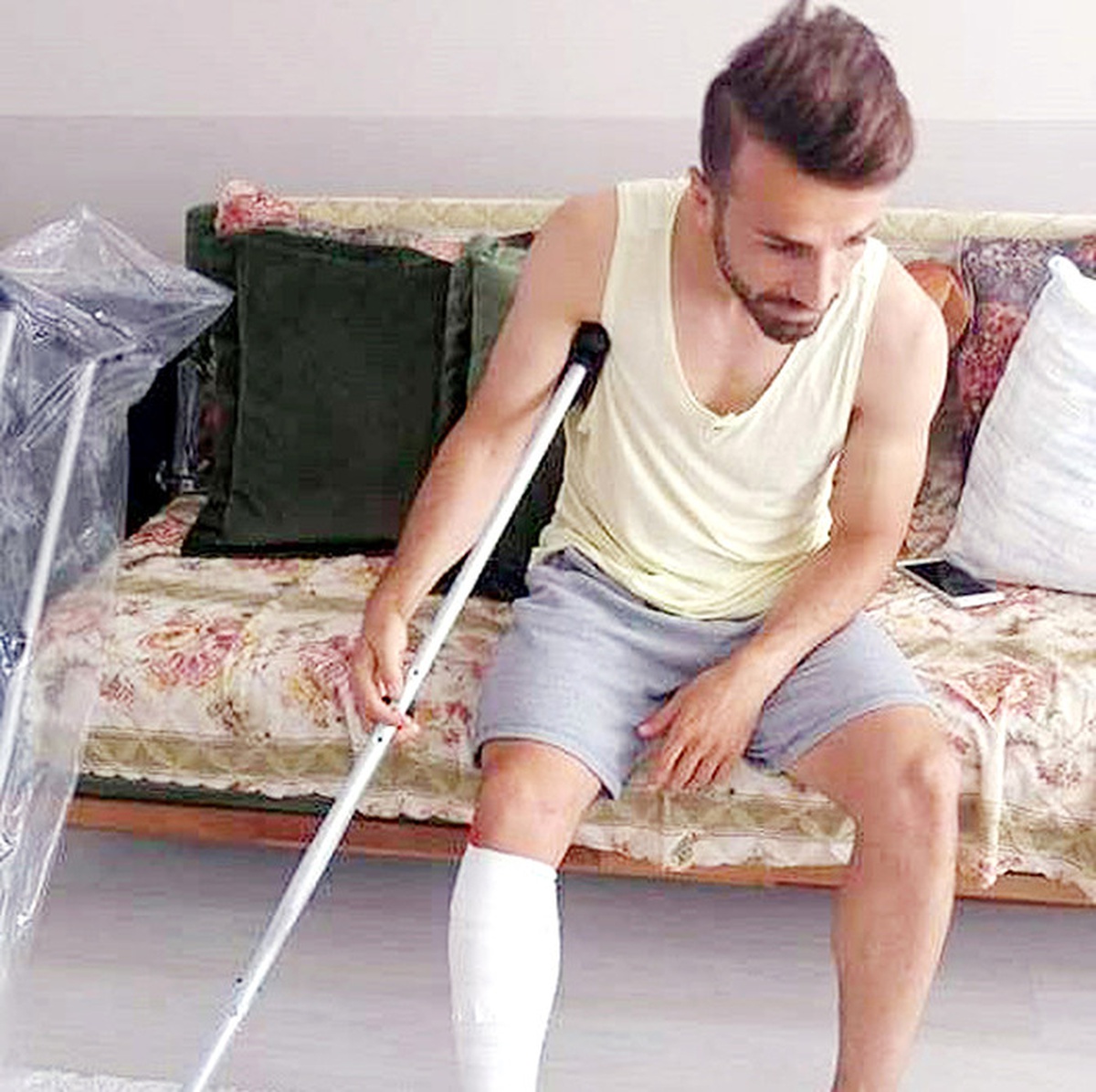 Amed Sportifli Sıddık\'ın Ayağı Alçıya Alındı