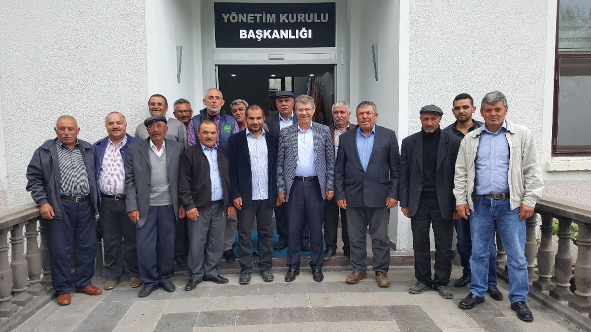 Bünyan Çiftçilerinden Başkan Akay\'a Destek Ziyareti