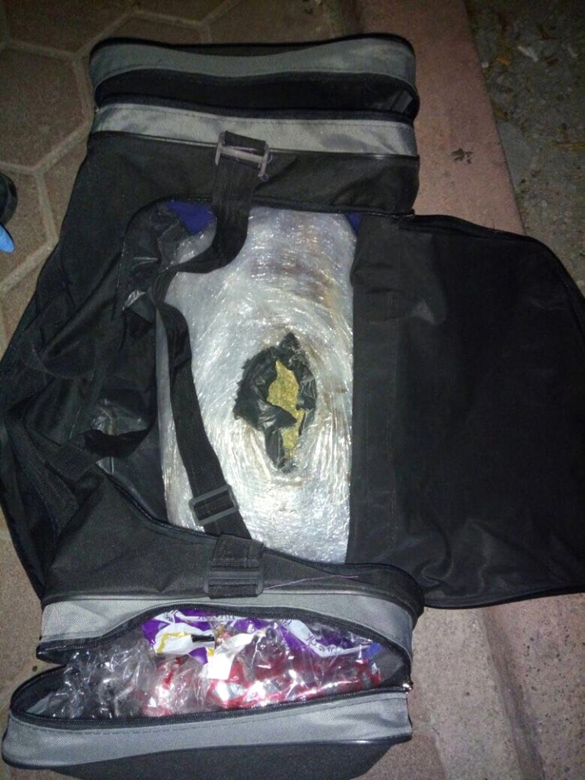 Çantada 4 Kilo 320 Gram Esrar Ele Geçirildi