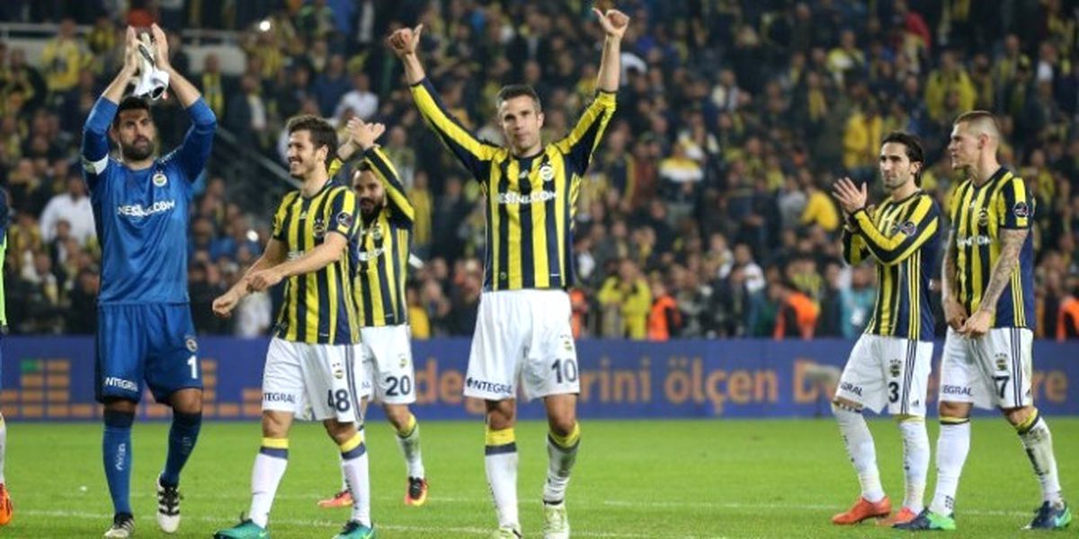 Fenerbahçe\'den Ayrılıyor!