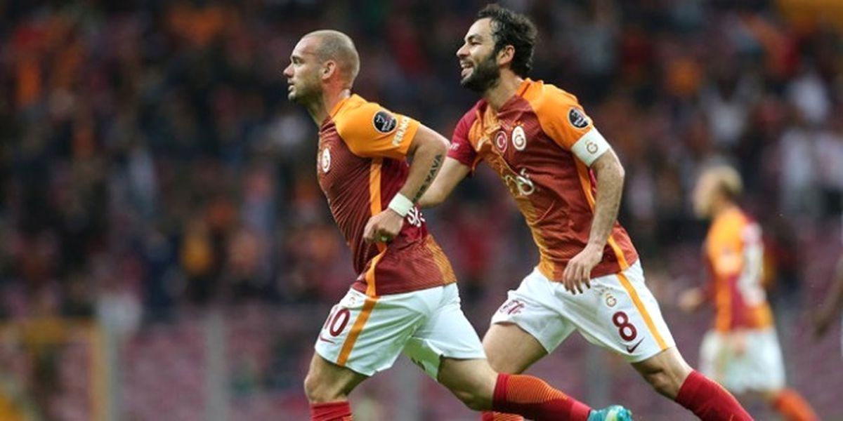 Galatasaray\'da Sürpriz Hediye