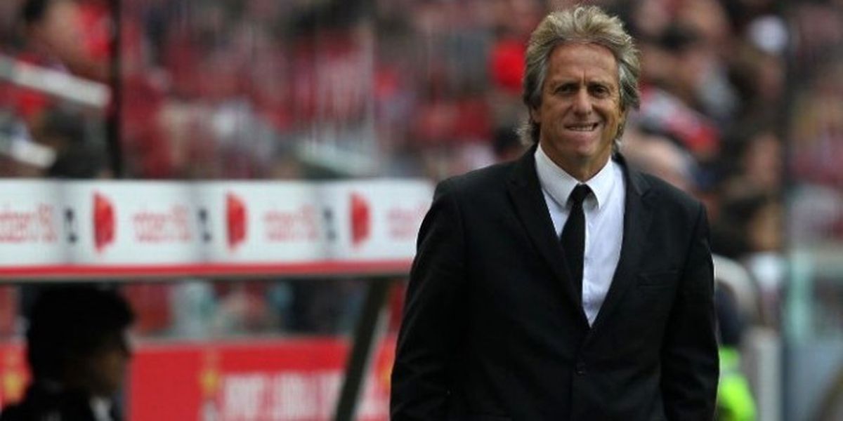 Galatasaray\'ın Teklifi ile İlgili Konuştu!