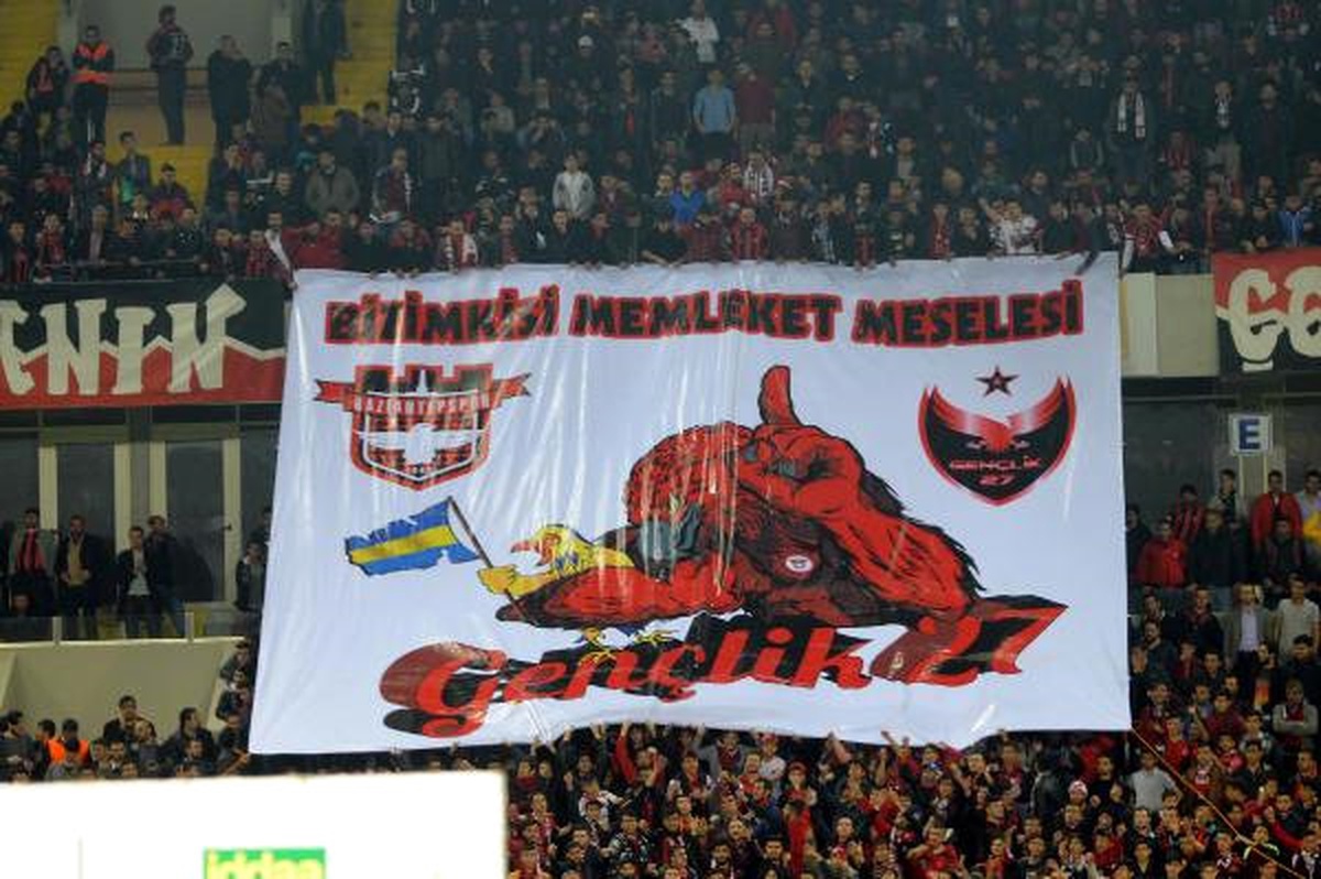 Gaziantepspor\'un Düşmesi Kentte Üzüntüye Yol Açtı