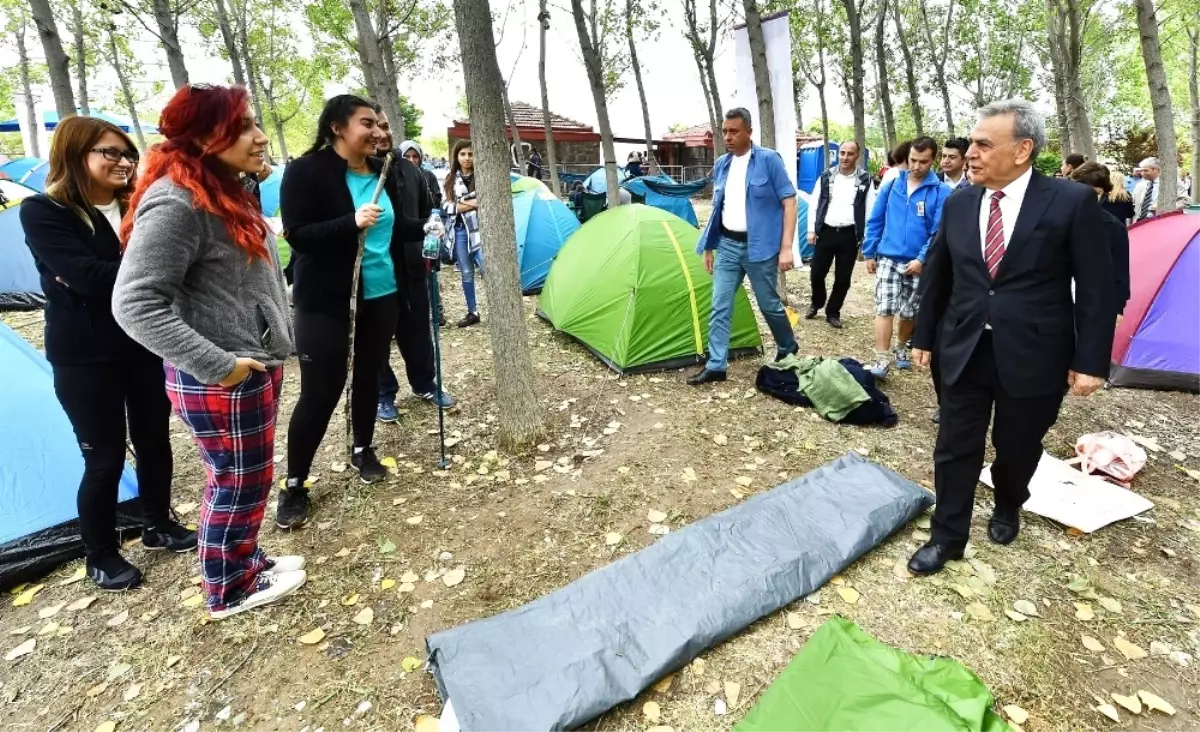 Gençlere Başkan Kocaoğlu Sürprizi