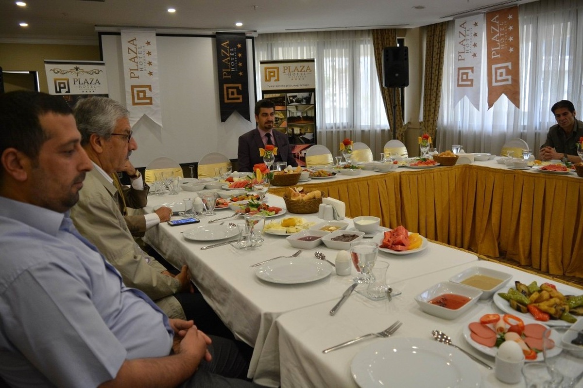 Huzur ile Birlikte Oteller Turist Bekliyor