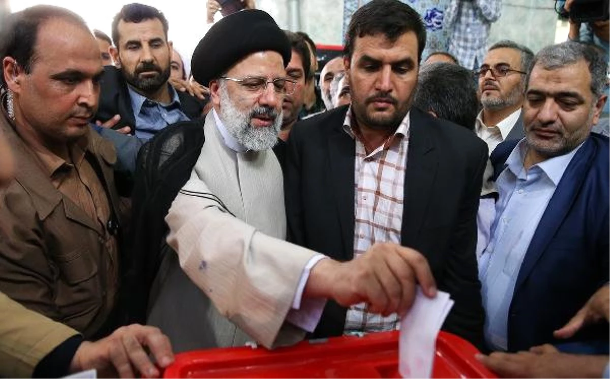 İran\'dan İlk Seçim Sonuçları: Ruhani Açık Ara Önde