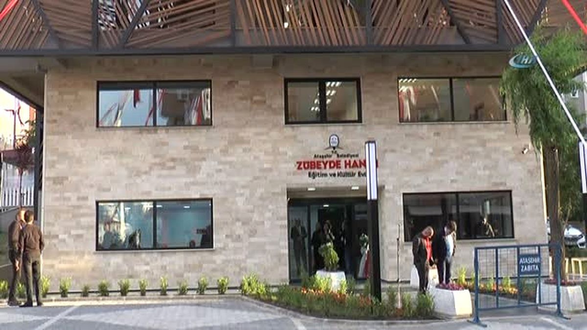 Kemal Kılıçdaroğlu, Zübeyde Hanım Eğitim ve Kültür Evi\'nin Açılışını Gerçekleştirdi