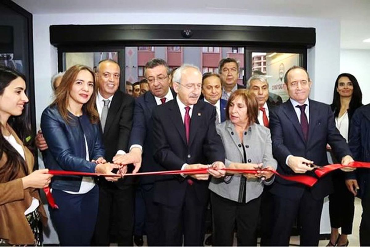 Kılıçdaroğlu, Zübeyde Hanım Eğitim ve Kültür Evi\'nin Açılışını Gerçekleştirdi